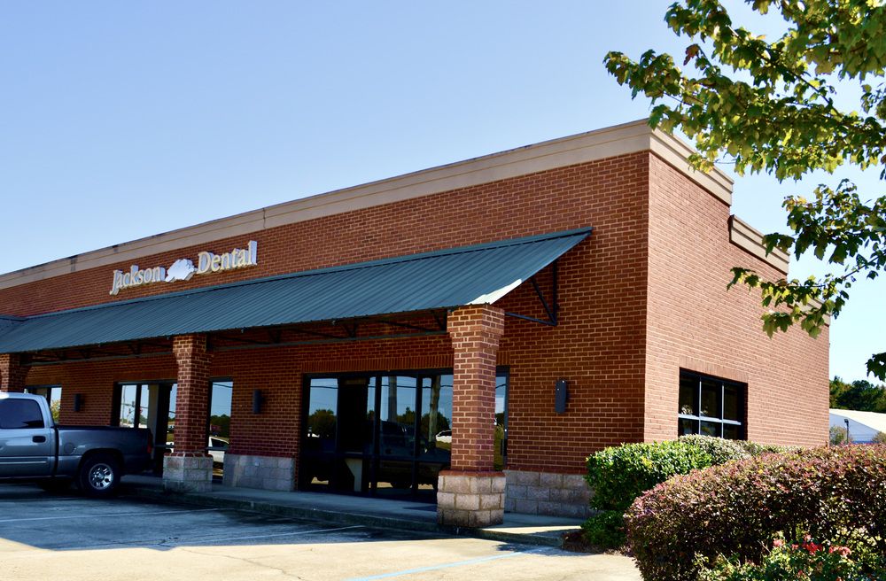 Courthouse Place: 2655-2659 Lakeland Drive, Flowood, MS 39232